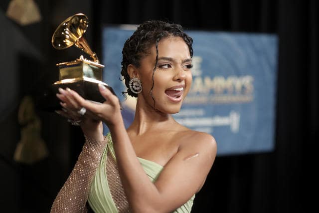 Tyla and her Grammy Award