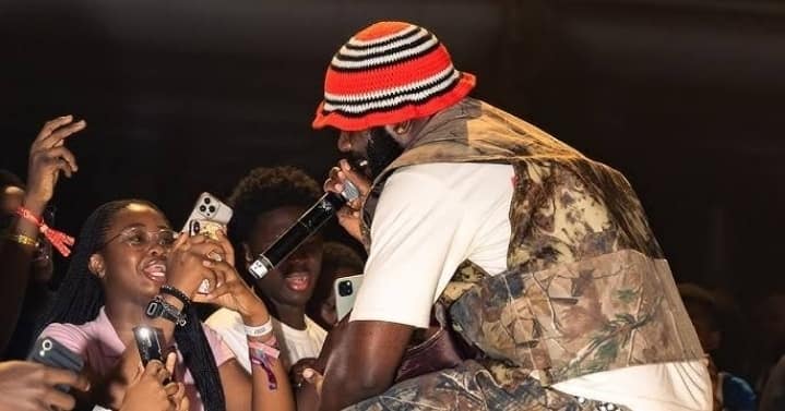 How to build a community that supports you as an artiste